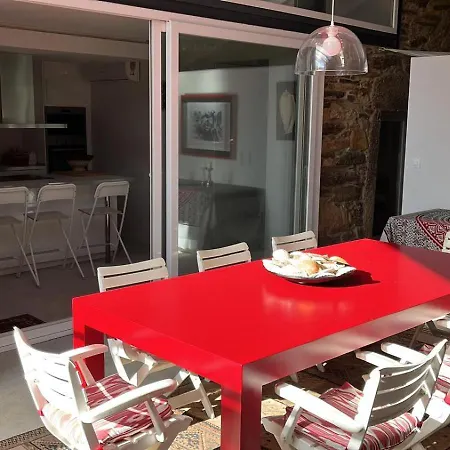 Casa De Piedra Neison * Taragona